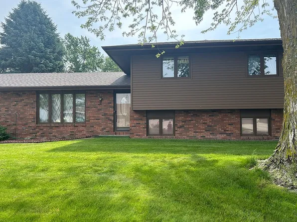 208 N Ash Ave, Plymouth, NE 68424