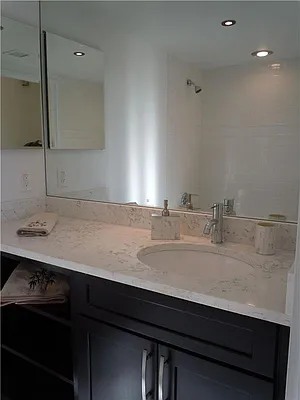 Sold by R New York | media 21