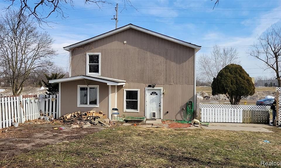 640 Lincoln Ave, Owosso, MI 48867 Zillow