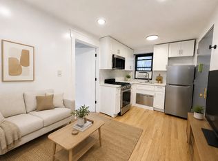 220 W 17th St APT 3G, New York, NY 10011