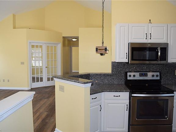 3rd image of 31 Vista Cir #40A
