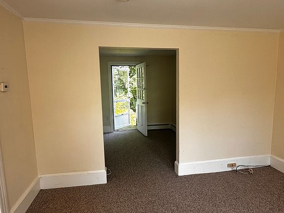 4th image of 336 Lincoln St #1L