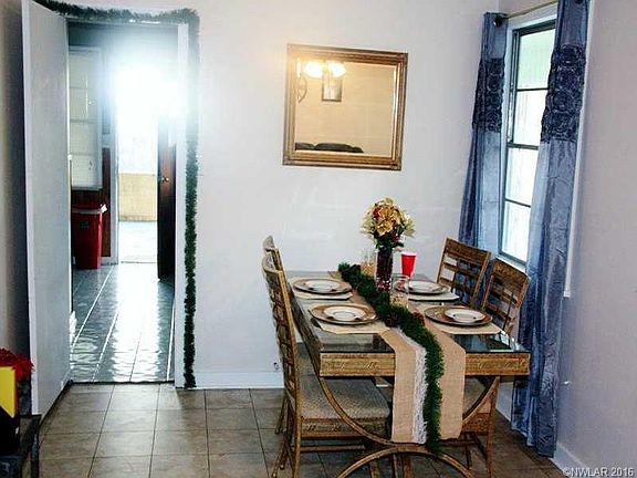 3rd image of 102 Bolling Dr