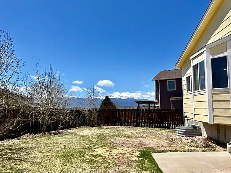 4275 Addax Ct — Photo 38