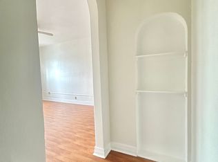 1200 Hoover, Los Angeles, CA 90006