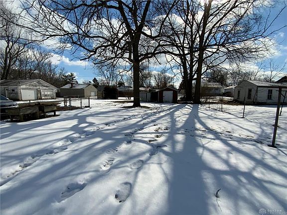 5th image of 217 Laurel St