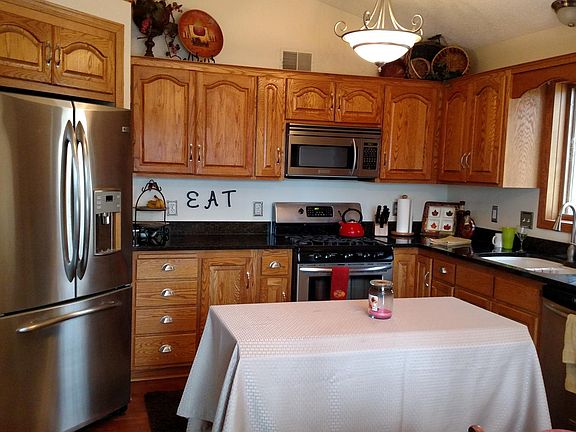 5th image of 28099 Lakelawn Dr