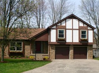 500 Penny Cir, Douglass Hills, KY 40243