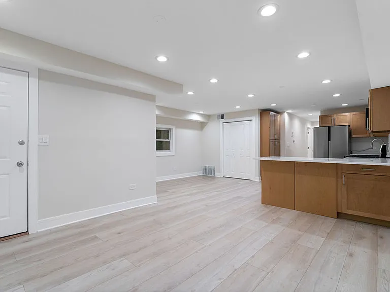 1624 N Bell Ave #G — Photo 3