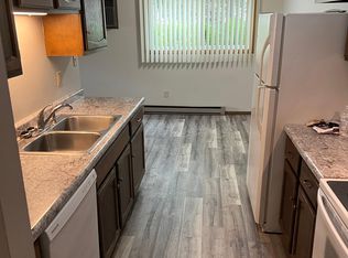 2625 S 17th St #1, Grand Forks, ND 58201