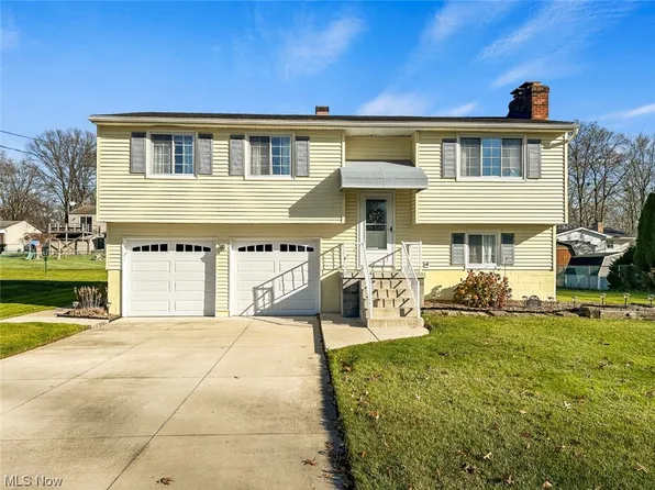 2101 Birch Trace Dr, Youngstown, OH 44515