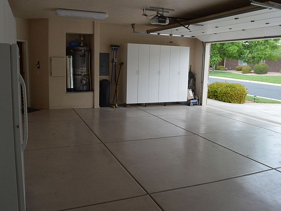 3rd image of 1730 Stonebridge Dr Unit 49