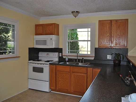 5th image of 301 W Tennessee Ave