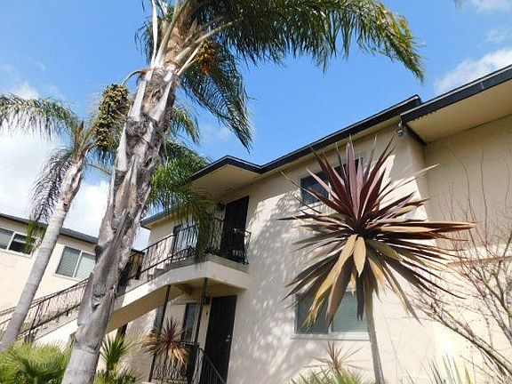 5th image of 3066 Hawthorn St APT 5