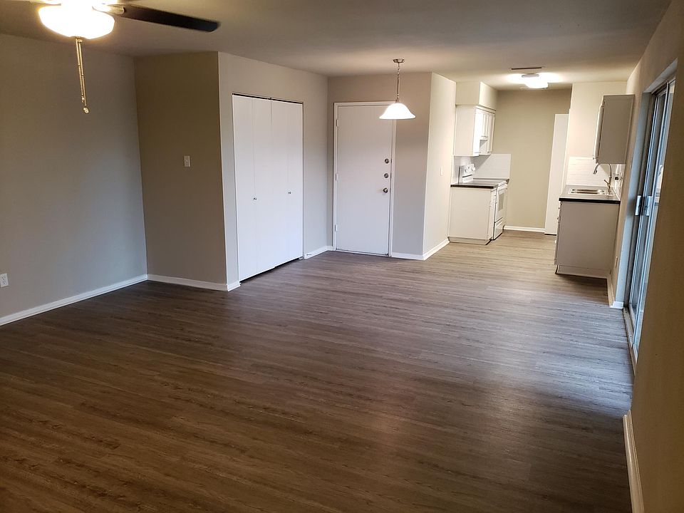 1st image of 2826 Vera Cruz Dr
