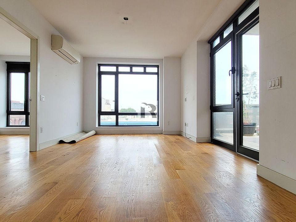 1st image of 740 De Kalb Ave #601