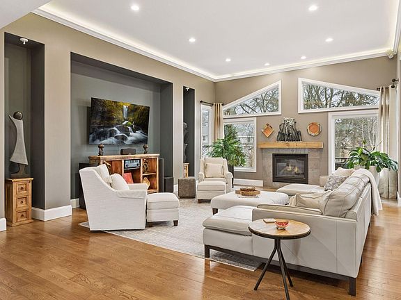 4th image of 5100 Glendale Rd