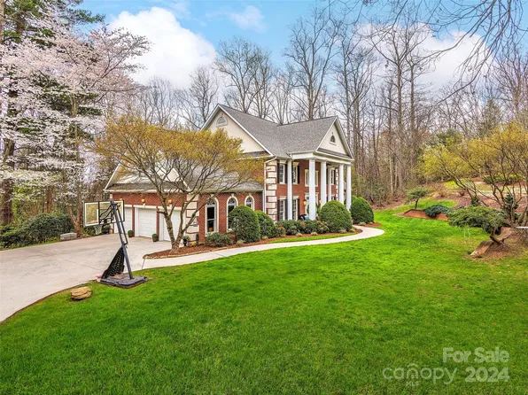 110 Braeside Cir, Asheville, NC 28803