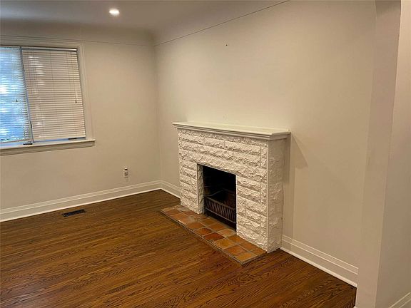 2nd image of 149 Rosemary Ln