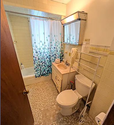 3rd image of 59 Conwell Ave #1