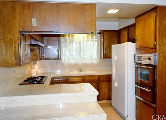 5th image of 17388 El Molino St