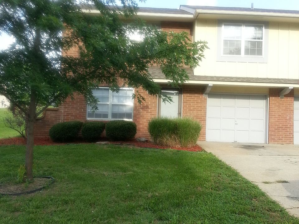 1st image of 1501 NW Cardiff Dr