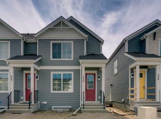 225 N Heirloom Way SE, Calgary, AB T3S0H3