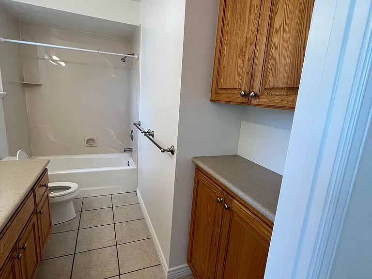 242 N 500 W #101 — Photo 12