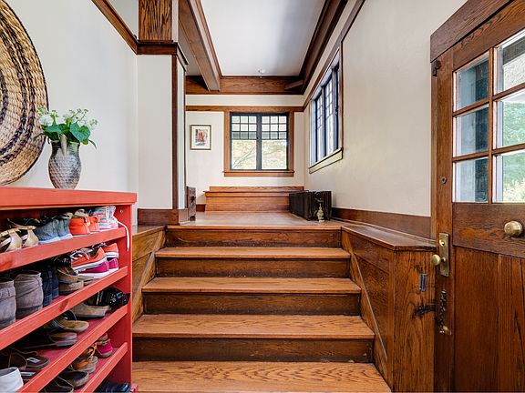 4th image of 1713 Asbury Ave
