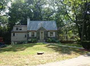 4 Drew Rd, Newton, MA 02467