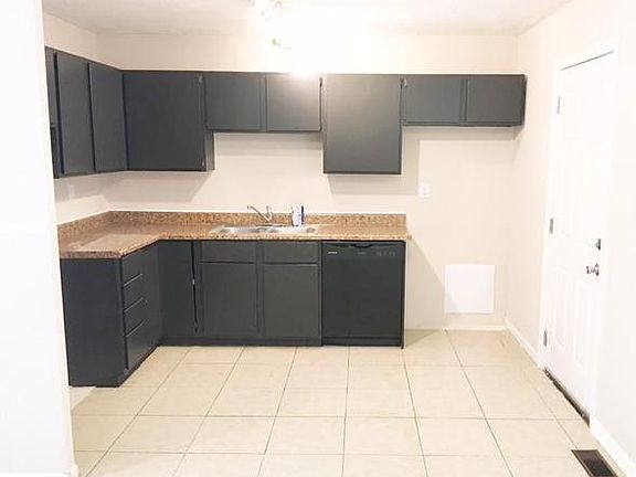 5th image of 3625 N Breen Dr