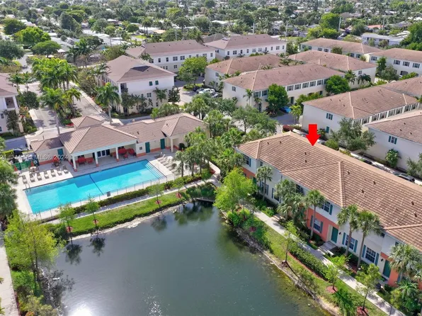 135 SW 7th St #135, Pompano Beach, FL 33060