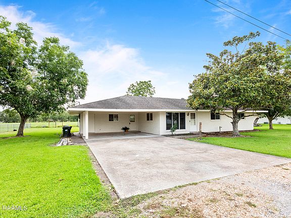 3rd image of 215 Wilree Dr
