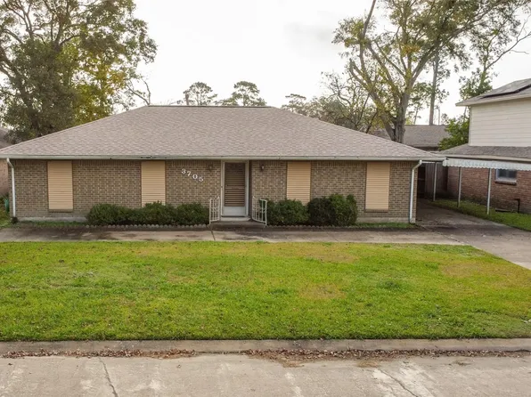 3705 Tompkins Dr, Baytown, TX 77521