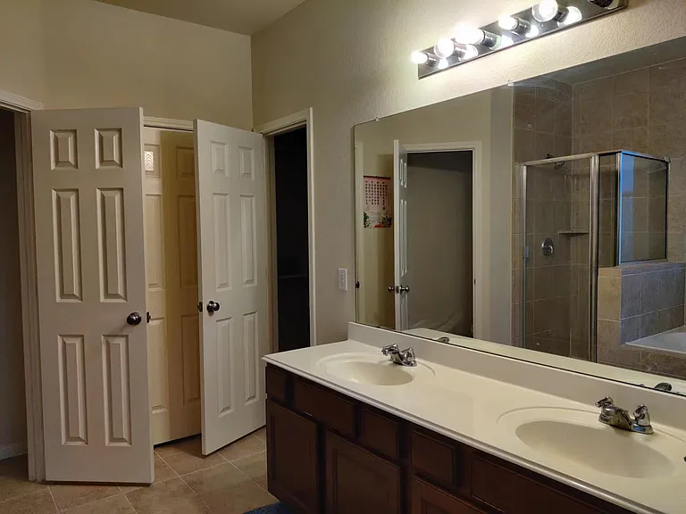 3922 Camden Fields Ln — Photo 17