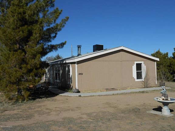 2nd image of 1852 Bottle Brush Dr