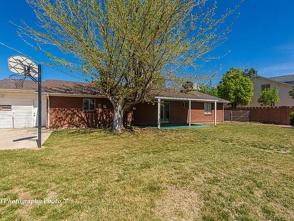 3rd image of 2565 W Scenic Dr