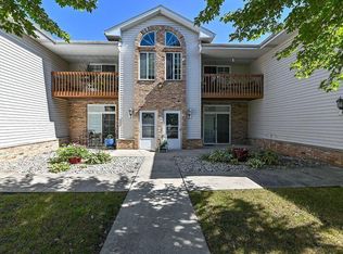 Creekside East Iv, Cudahy, WI 53110