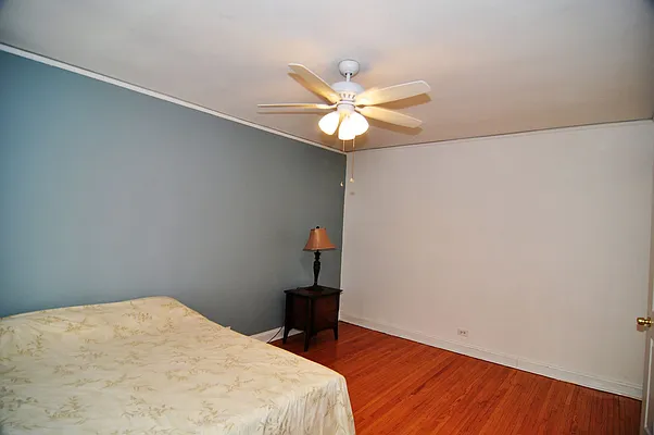 Rented by CENTURY 21 Sunny Gardens Realty, Inc. | media 38