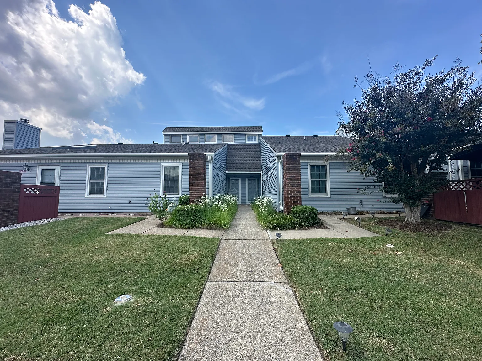 2 bed, 1022 sqft, $1,895 — Photo 1