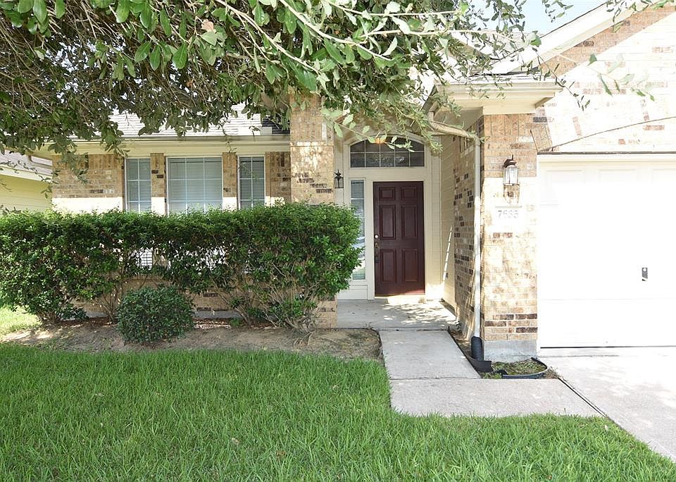 1st image of 7635 Oak Sage Dr