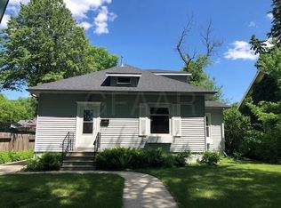 1013 Belmont Rd, Grand Forks, ND 58201