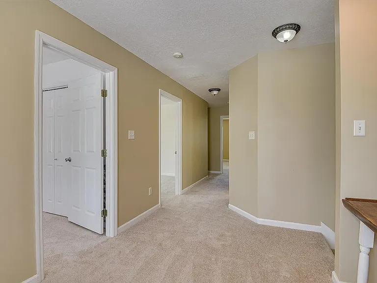 5755 Carriage Hills Dr — Photo 29