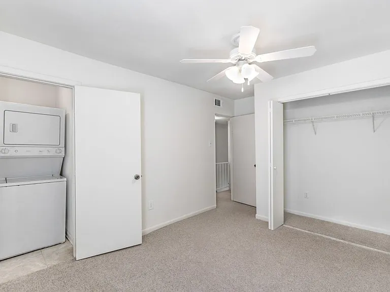 3209 Roberta St — Photo 11