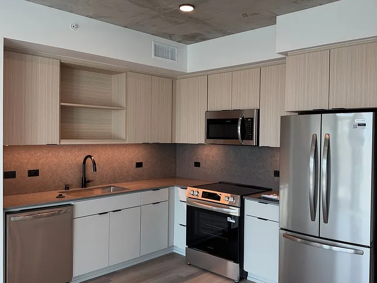 Rainford Apartments — Photo 188