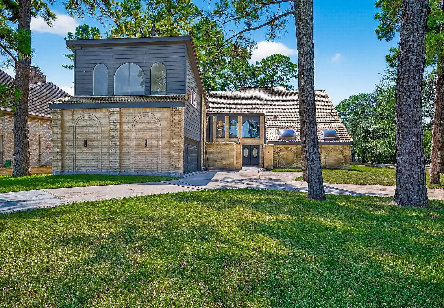 4 bed, 3.5 bath, 3350 sqft, $3,200 — Photo 4