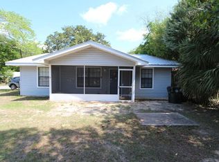 58 W Sloss Ave, Defuniak Springs, FL 32433