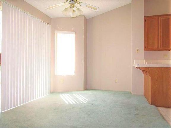 Dinning area, kitchen