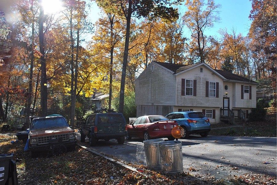 2nd image of 11508 Lariat Ln