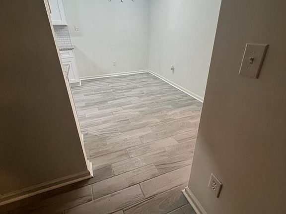 4th image of 5653 Ellis Trace Dr